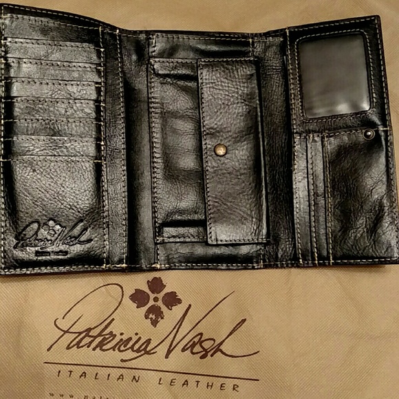 Patricia Nash Italian Leather wallet - Picture 3 of 7
